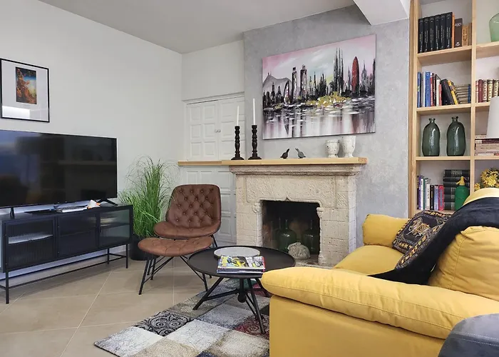 Apartaments Font Del Cirerer